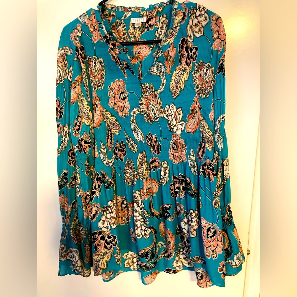 Spense Teal and Pink Floral Tunic 3/4 sleeve with ruffled neck.
